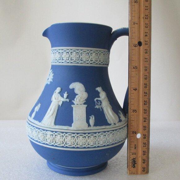 ANTIQUE WEDGWOOD "ETRUSCAN" PITCHER - Picture 14 of 16